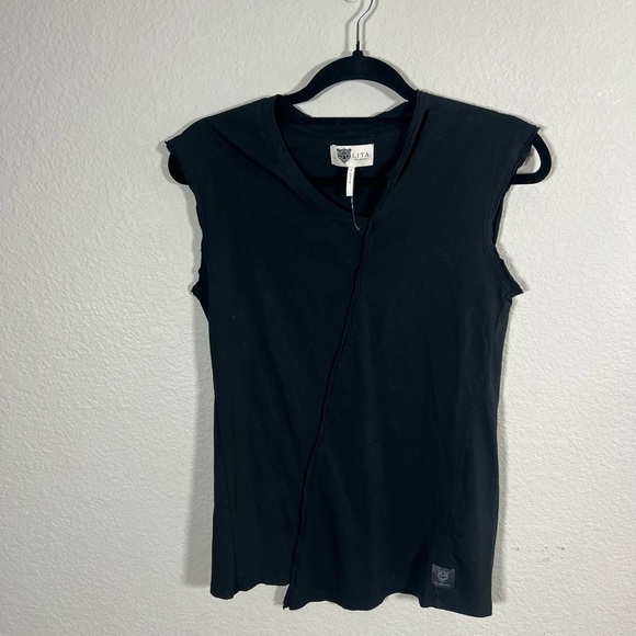 Lita by Ciara Black Sleeveless Women's Tank Top - Picture 4 of 4